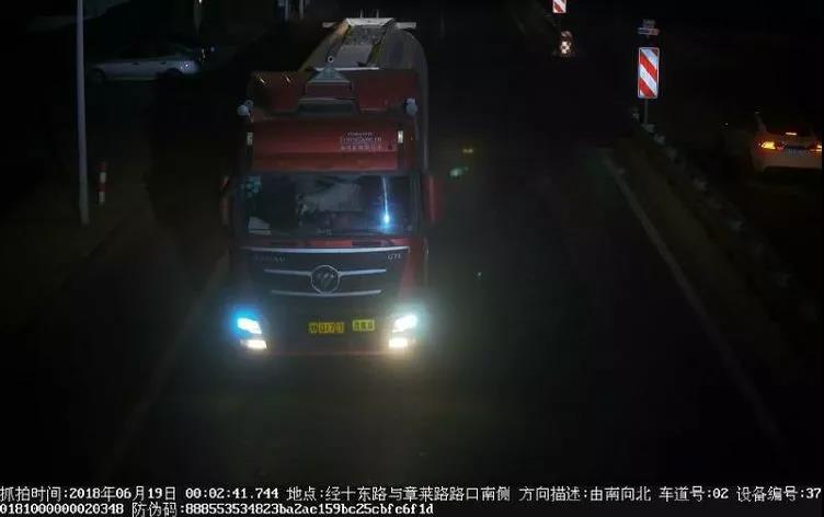 微信图片_20180619174419.jpg