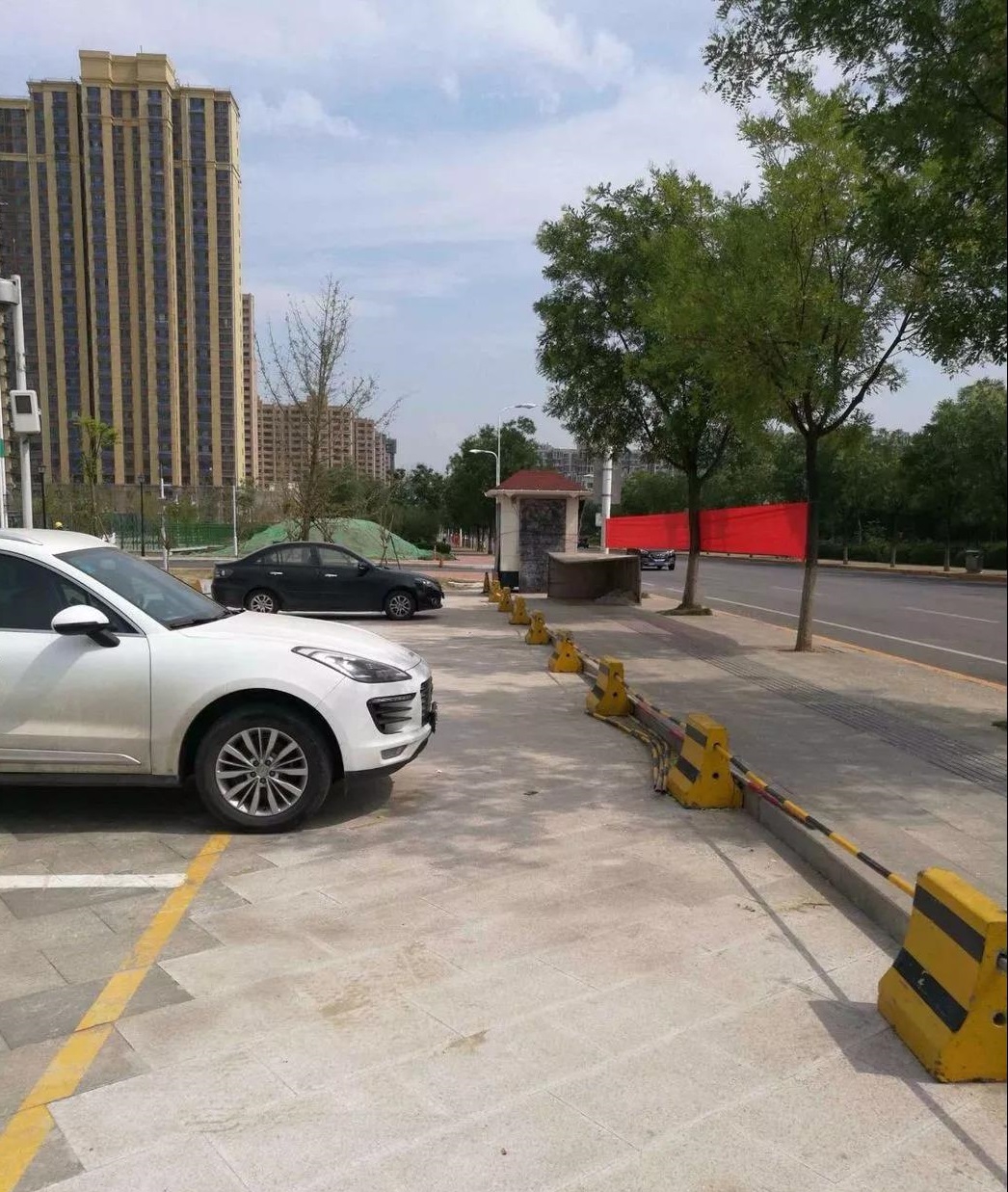 车1_看图王.jpg