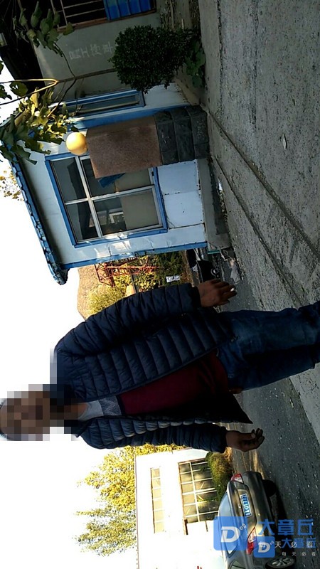 065124hiibbvqlvv44bv7e_副本.jpg