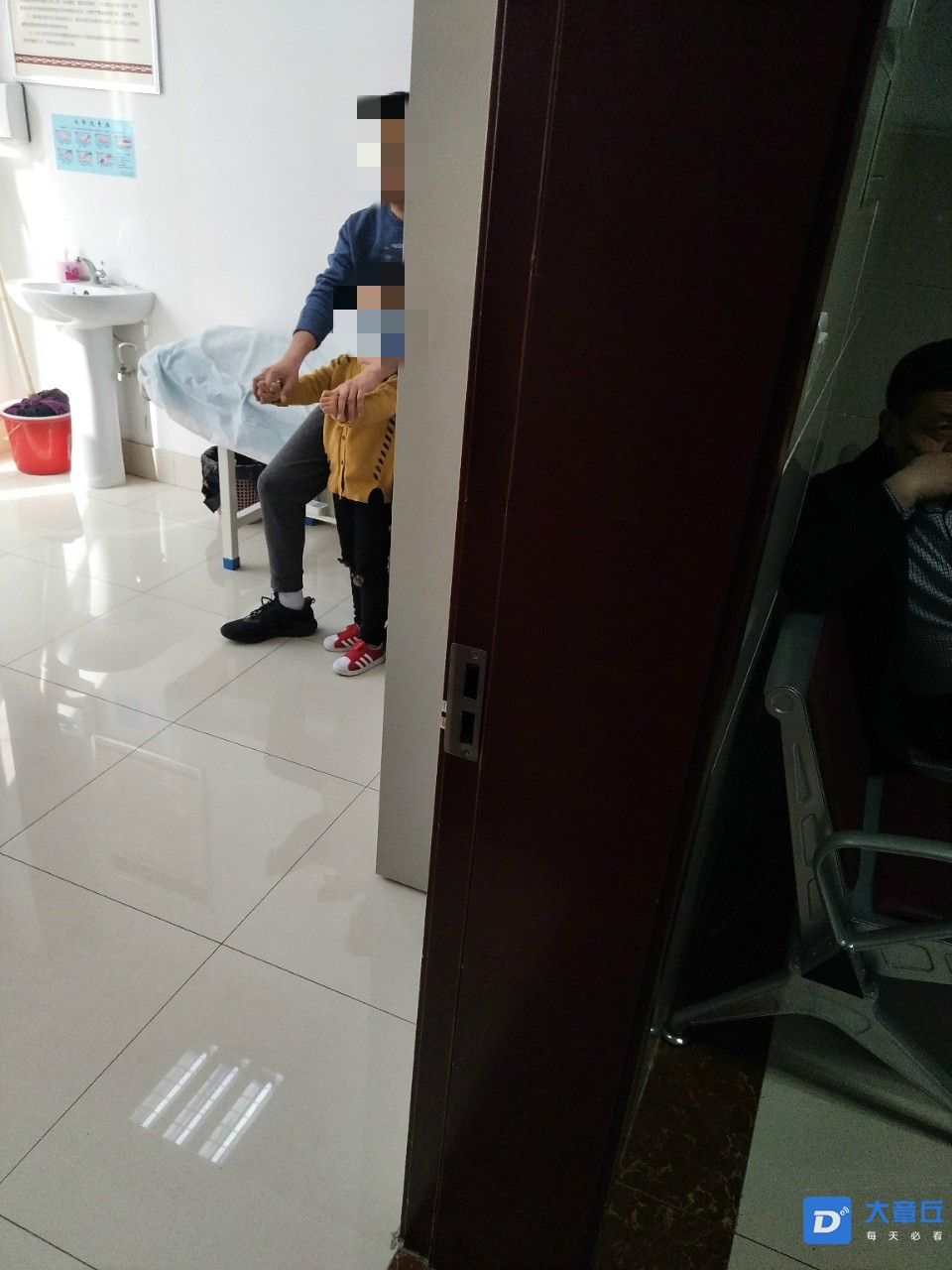 093938lhhtpq0qlhh0haqm_meitu_4.jpg