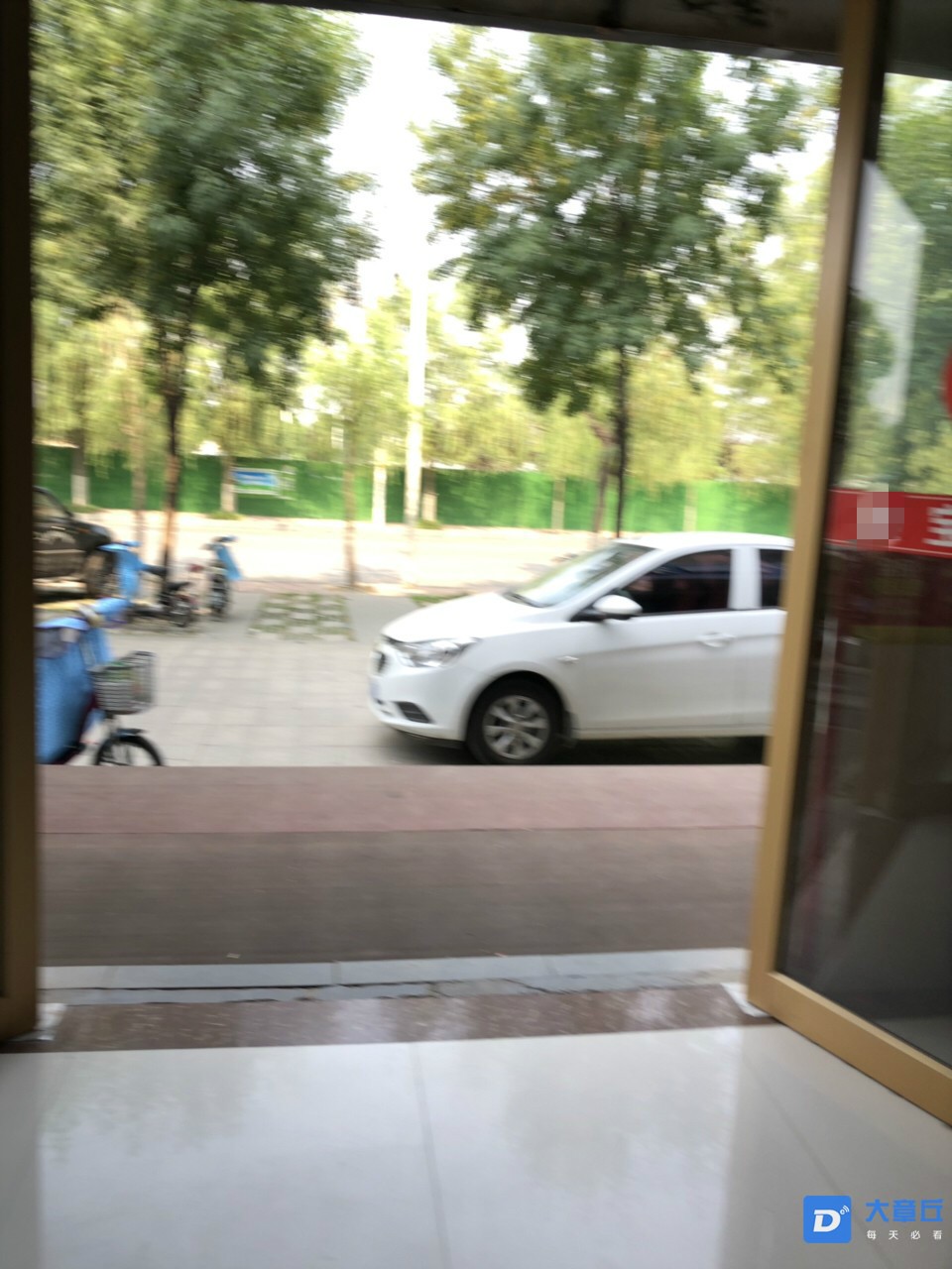 091738f8d43u6giol4ly6m_meitu_1.jpg