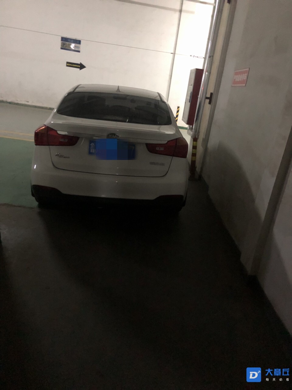 135810gnxjuek946nolo2x.jpg
