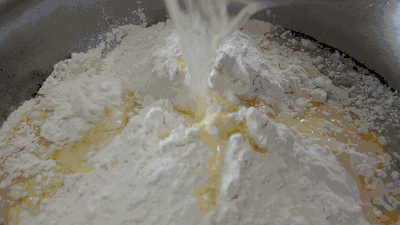 095220y6dvdy87s8q1g8d8.gif