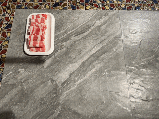 105142isy8xre1hxr1dy65.gif