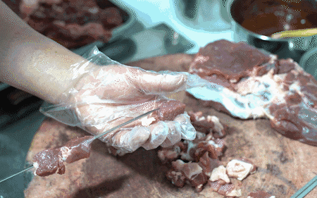 151918fyqj0339u6iq3mm7.gif