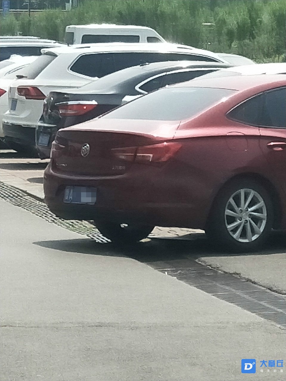 105127i3z1vabf7bf3nvmf_meitu_2.jpg