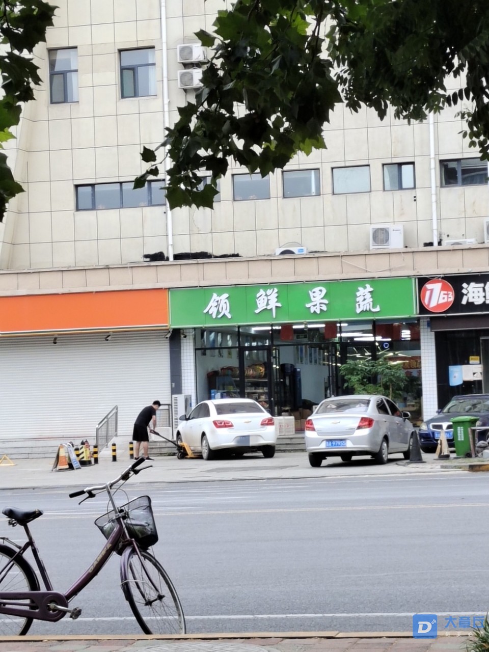 075422witemt8wjhm9ivi5_副本.jpg