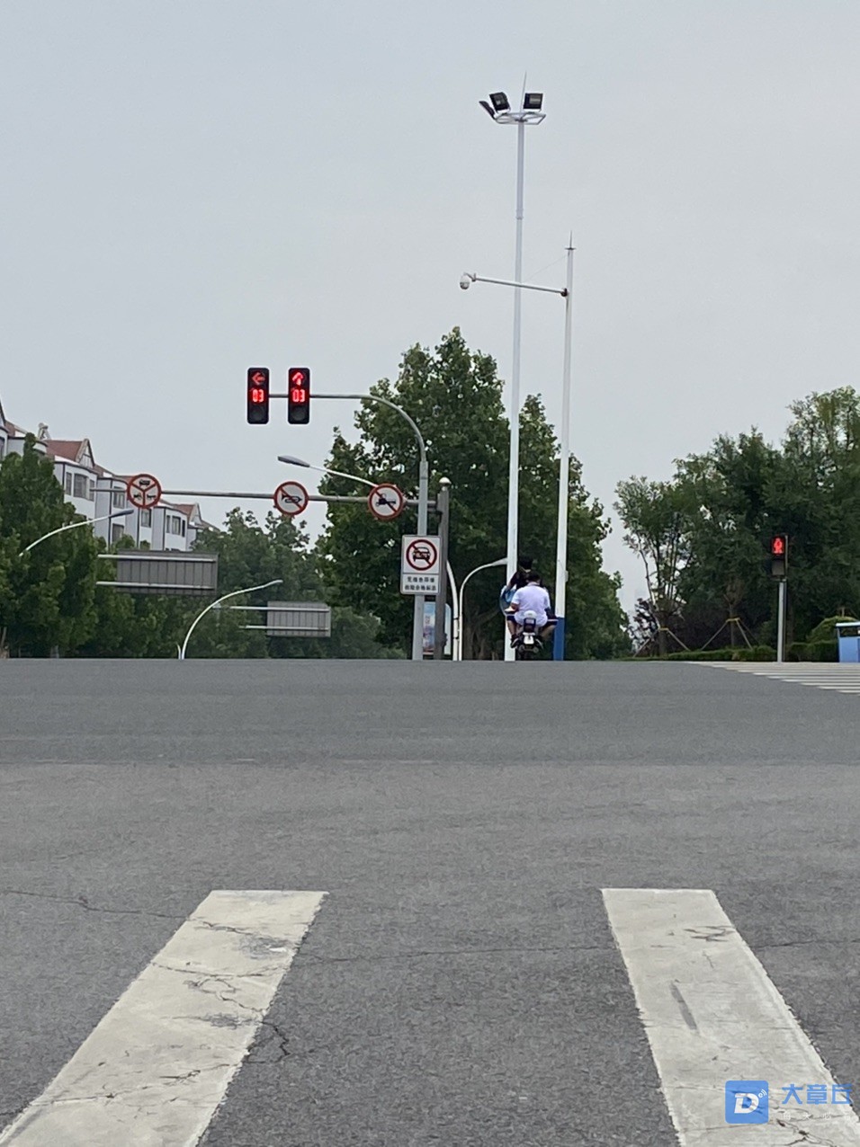 front1_FtBMWzDn39brHeFiUshL1dolmUzz.jpg