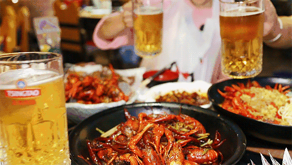 135312czwaah71l7uhug7m.gif