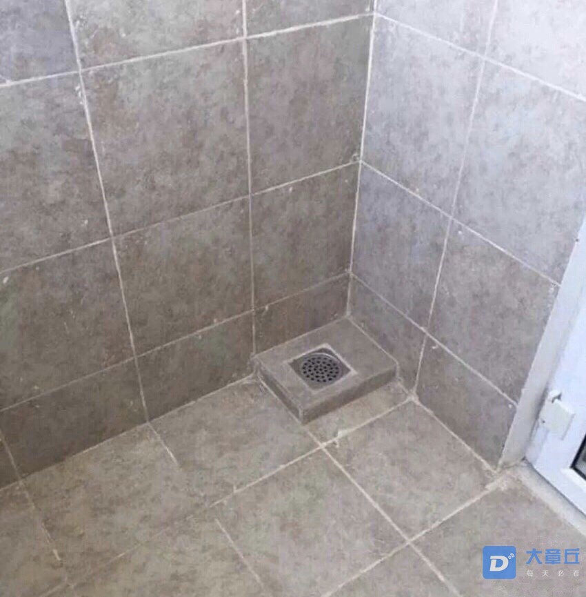front1_FhnFTIdBCJXuBJ6cufrv43HNovXa.jpg