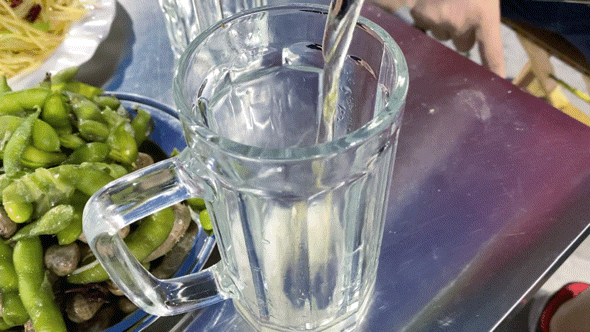 170642z0oo3jm8zq3czcom.gif