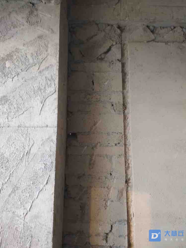 front1_Fv_HwrEGEOxSj3BGIjXXhB3fNZ9D.jpg