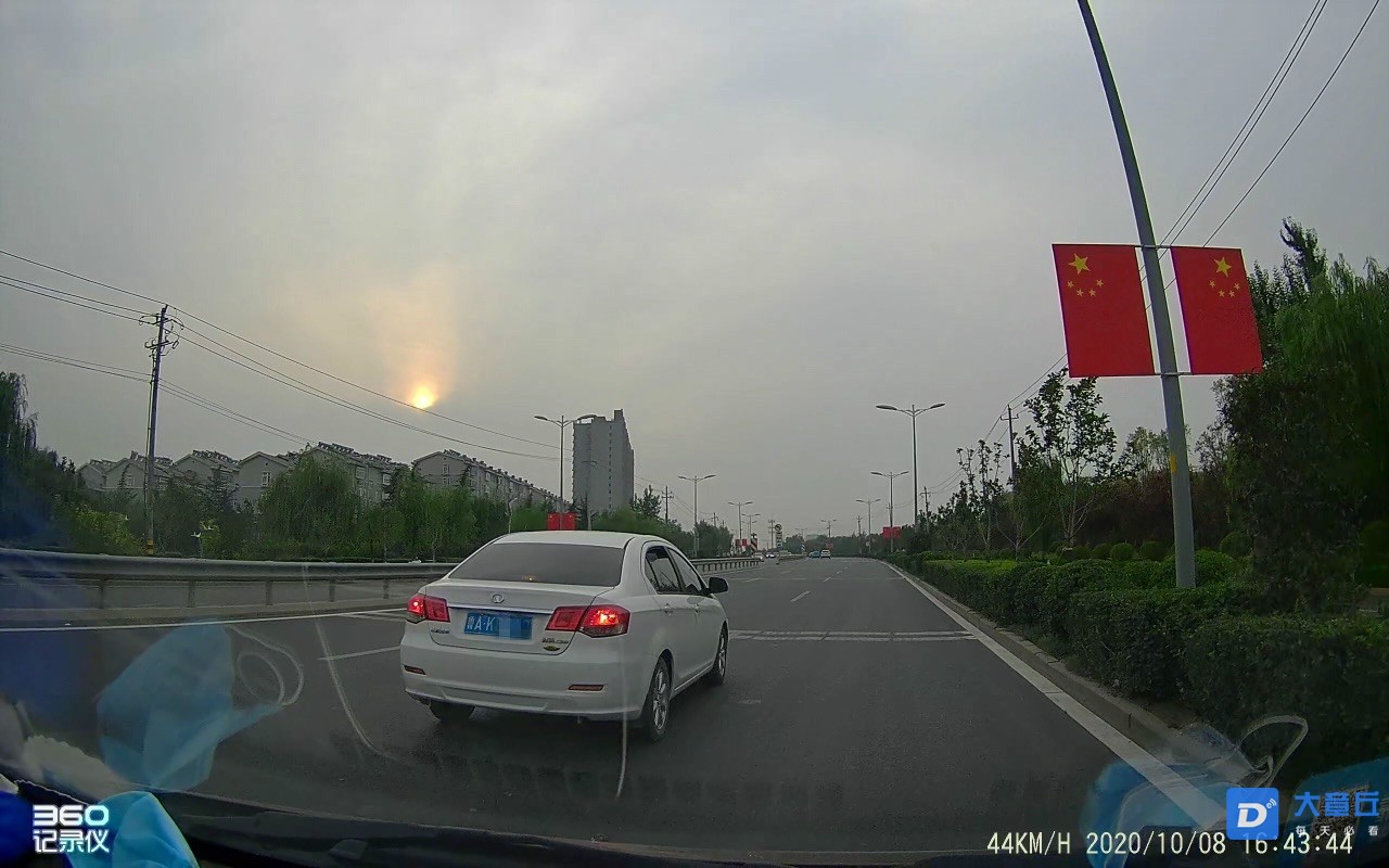165646o1zt2888iszib2yk_meitu_1.jpg
