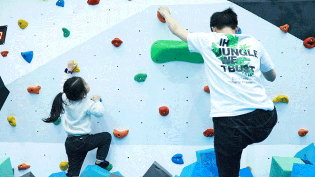 110657dvxri6puej8oecou.gif