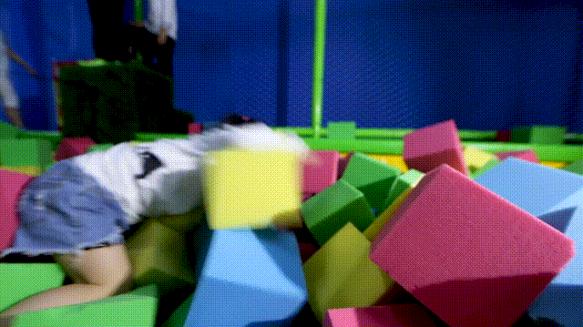 110657wl552jvlzgj935l9.gif