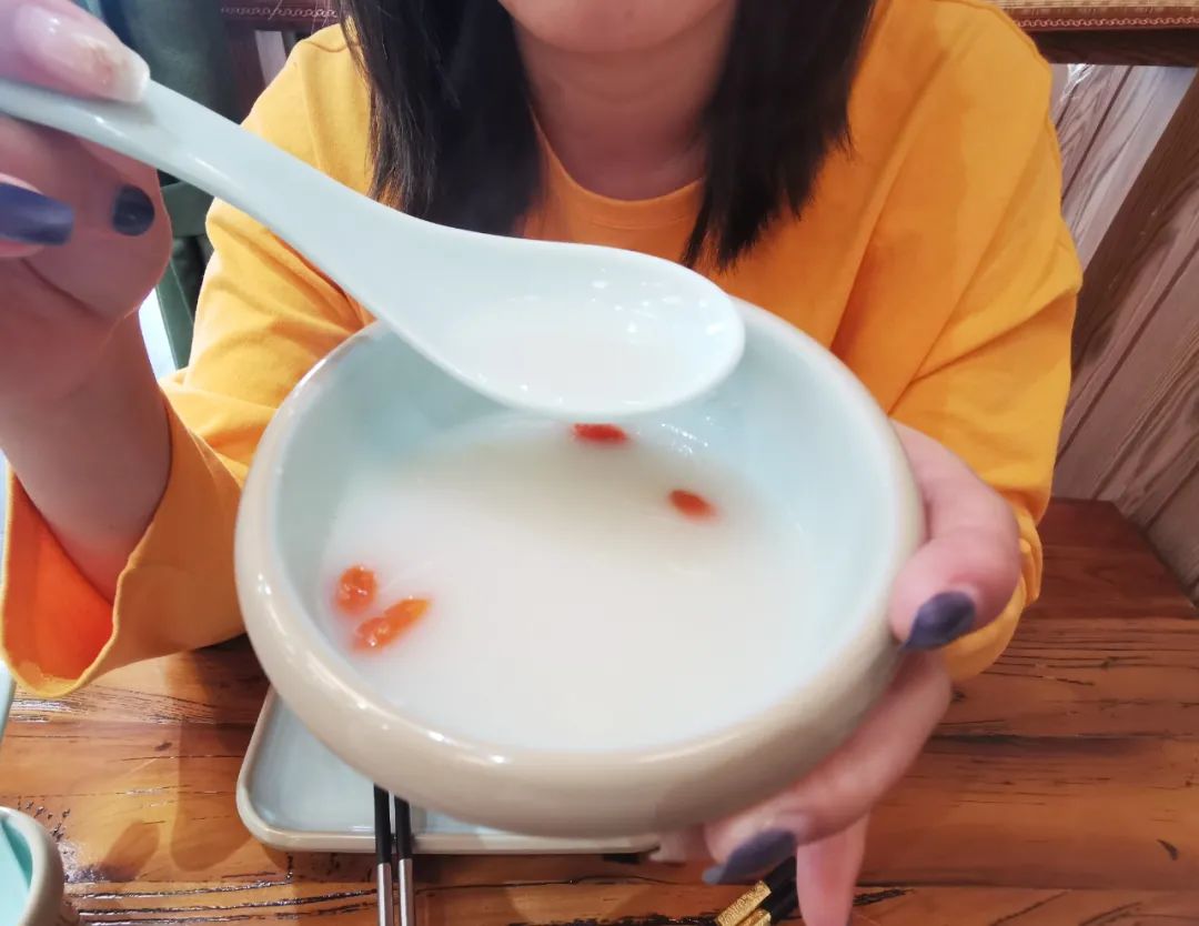 102044wo6v15ewgljvifvl.jpeg