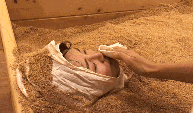 160356f1zshu1sa77iss3q.gif