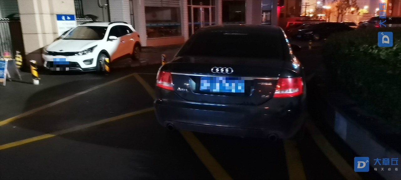 230540zgw8d7dv3c88cvau_meitu_3.jpg