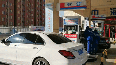 100954u40ue1l300uawyuy.gif