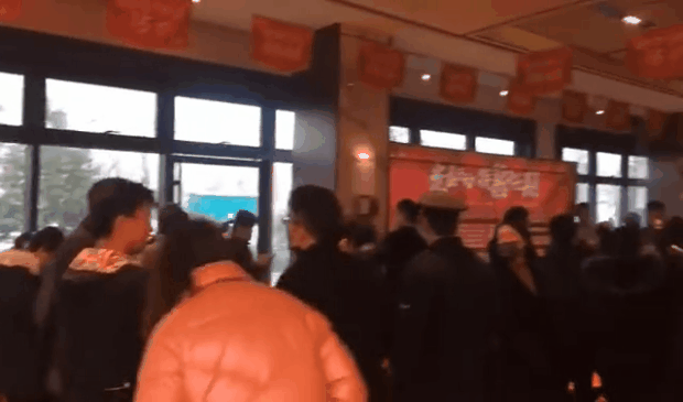 095233viwm32qqzqwk71qk.gif