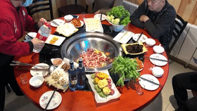 140942ltn8ntvxvr8axq87.gif