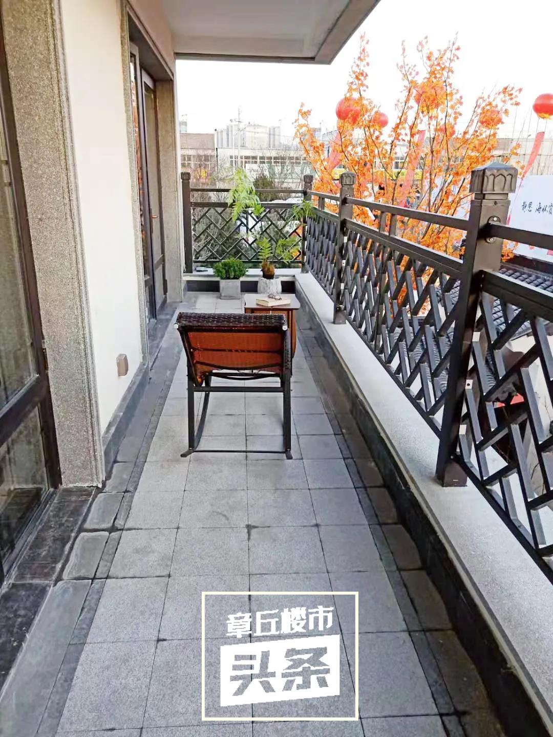 阳台.jpg