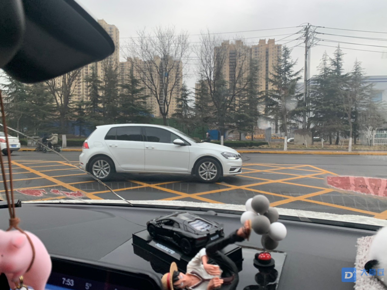 front1_0_FmJISHAeGAB_aKOE-q64SLYrA8uc.1614126281.jpg