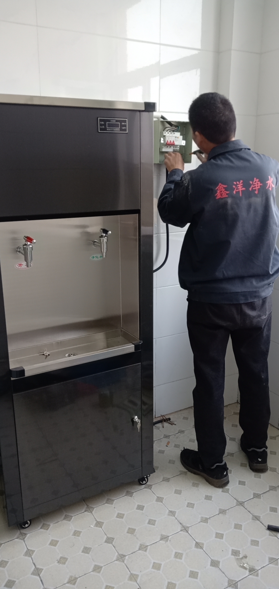 水龙头60升开水器.jpg