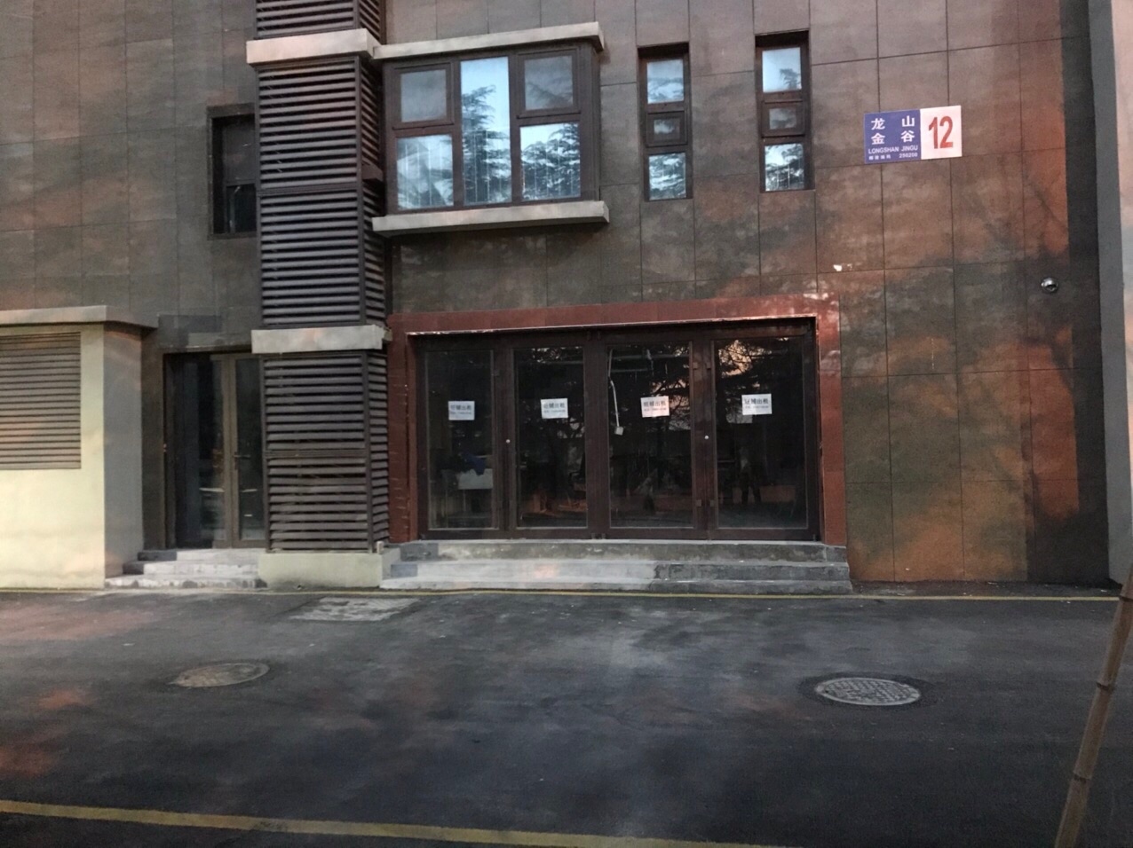 front1_0_FriE6xlsdphhFevTVFp7pyOA8iAc.1617802233.jpg