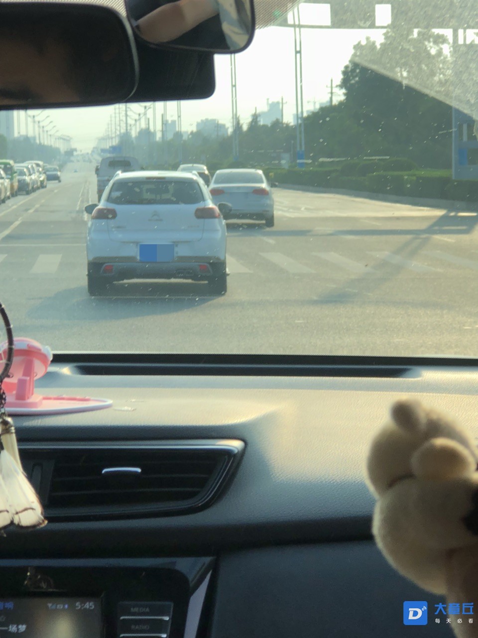 211924s170999vdp9mk79l.jpg