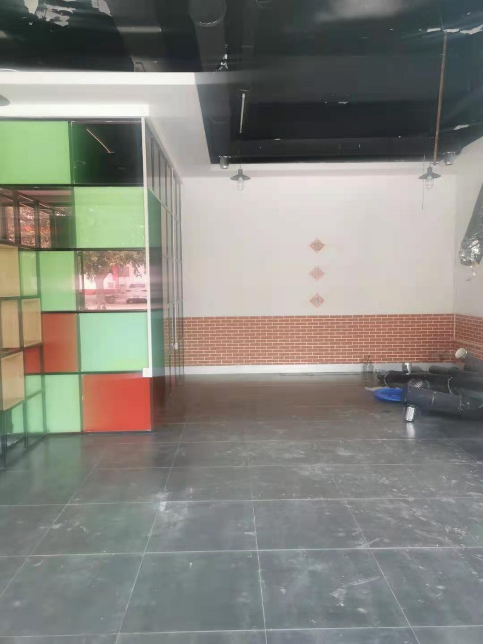 front2_0_FmOx2Xe772wpR5AOkln5vanQ1huQ.1625015386.jpg