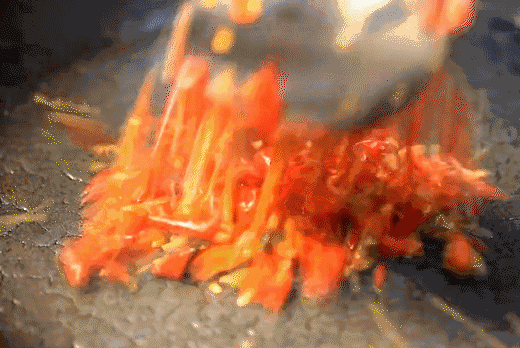 134821h61k1kdg9x888azc.gif
