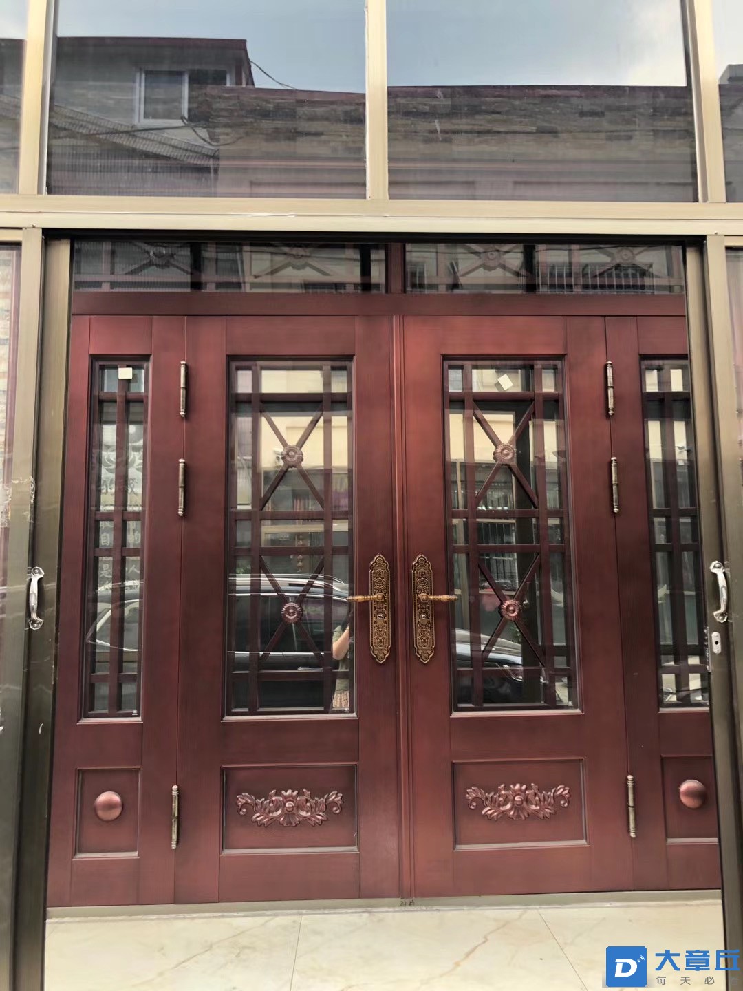front1_0_FsQdWC2pN6K1M9C6pUW98XjmaWej.1628234714.jpg