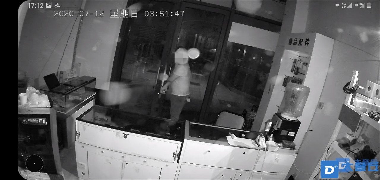 002045s2f85wvrtz83vz8v_副本.jpg