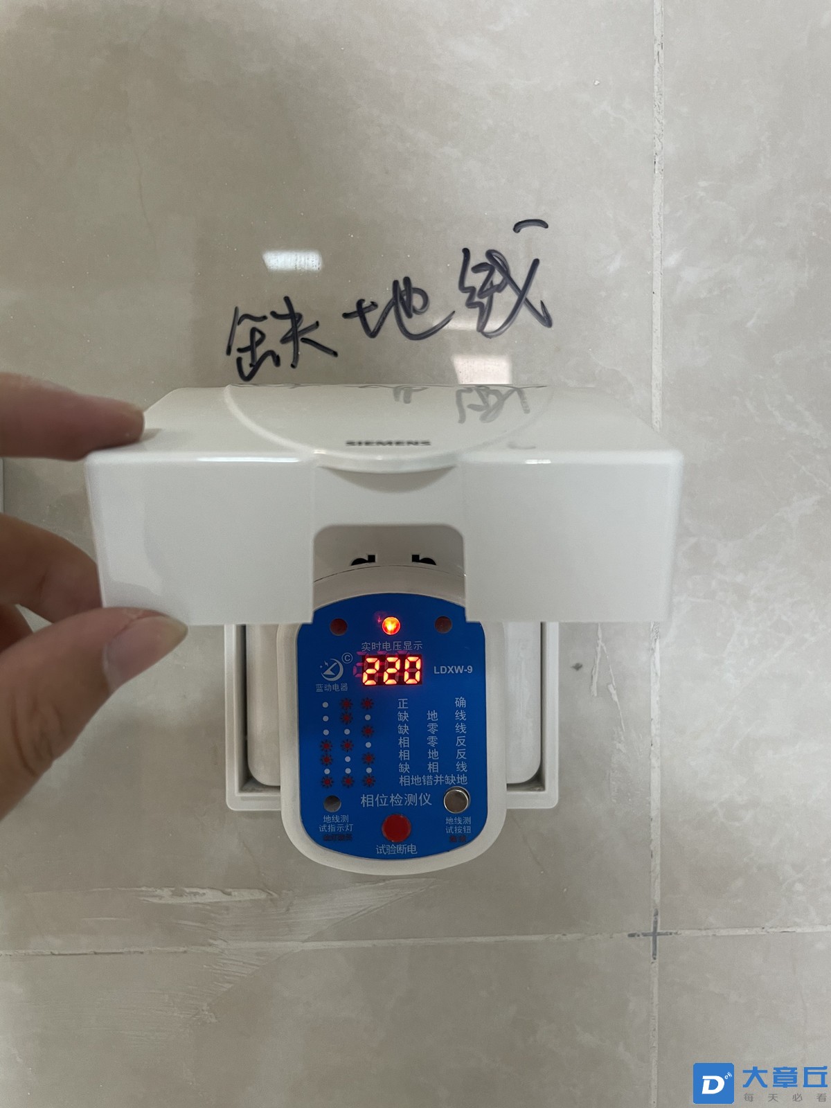 03f12e6469381d19e71b25cb3d5d5a6_副本_副本.jpg