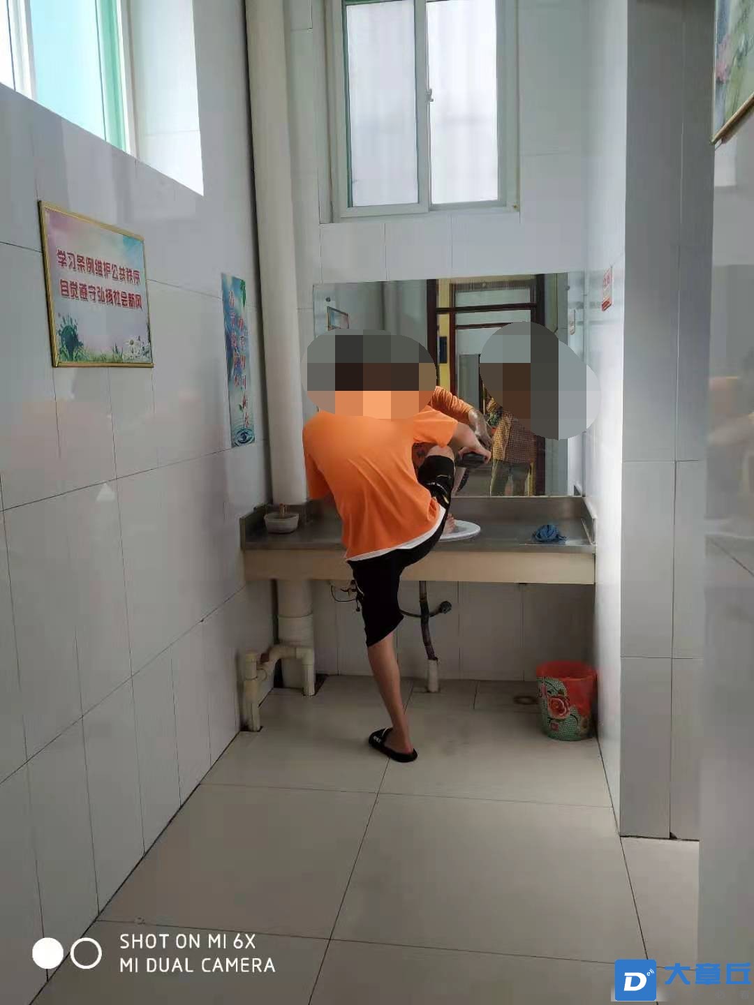 204047w5ofzj7yor0rsy7k_看图王.jpg