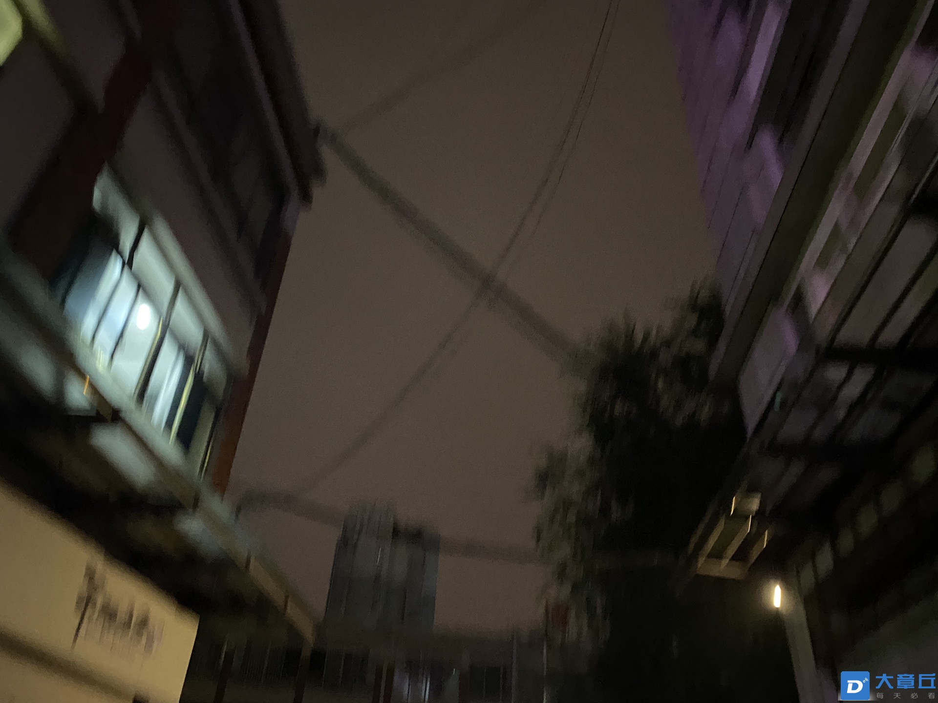 front1_0_FjvwxCXHJZGOxNE2sF-5j-3lwXS0.1632810448_14_27_29.jpg