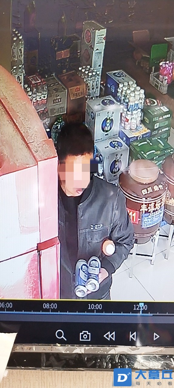 122053h330hhhtihntt3zi_副本.jpg