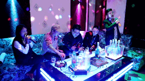 135102n00blh02h02agguv.gif