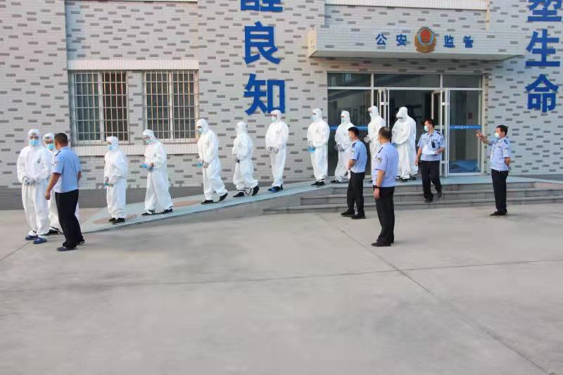 103209fvuwmkzkedcb844n.jpg