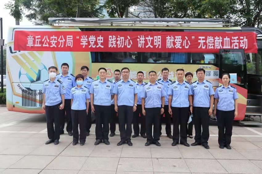 135225tgs2g1jxm287m7j7.jpg