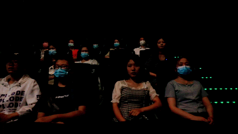 135411c77b2ll1ly08iu89.gif