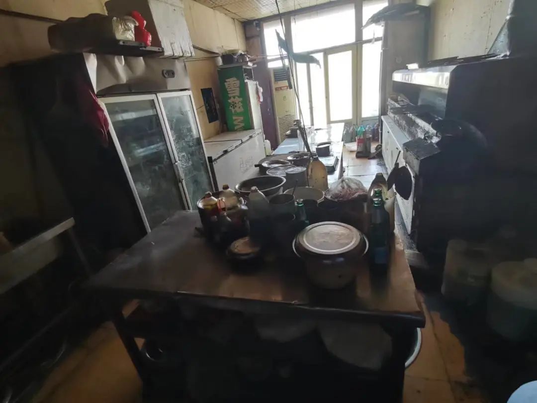 101805nd9p445zm449z7m2.jpeg