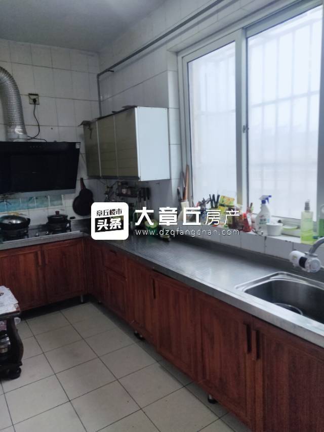 095307mw1c6fe7usezgqw7.jpg