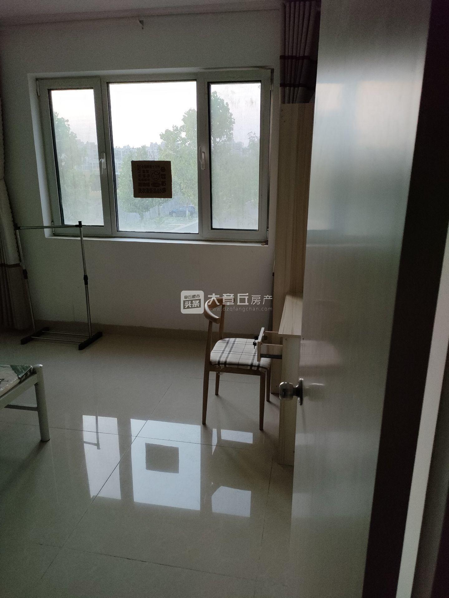 143917rpp537ss55hb3mpu.jpg