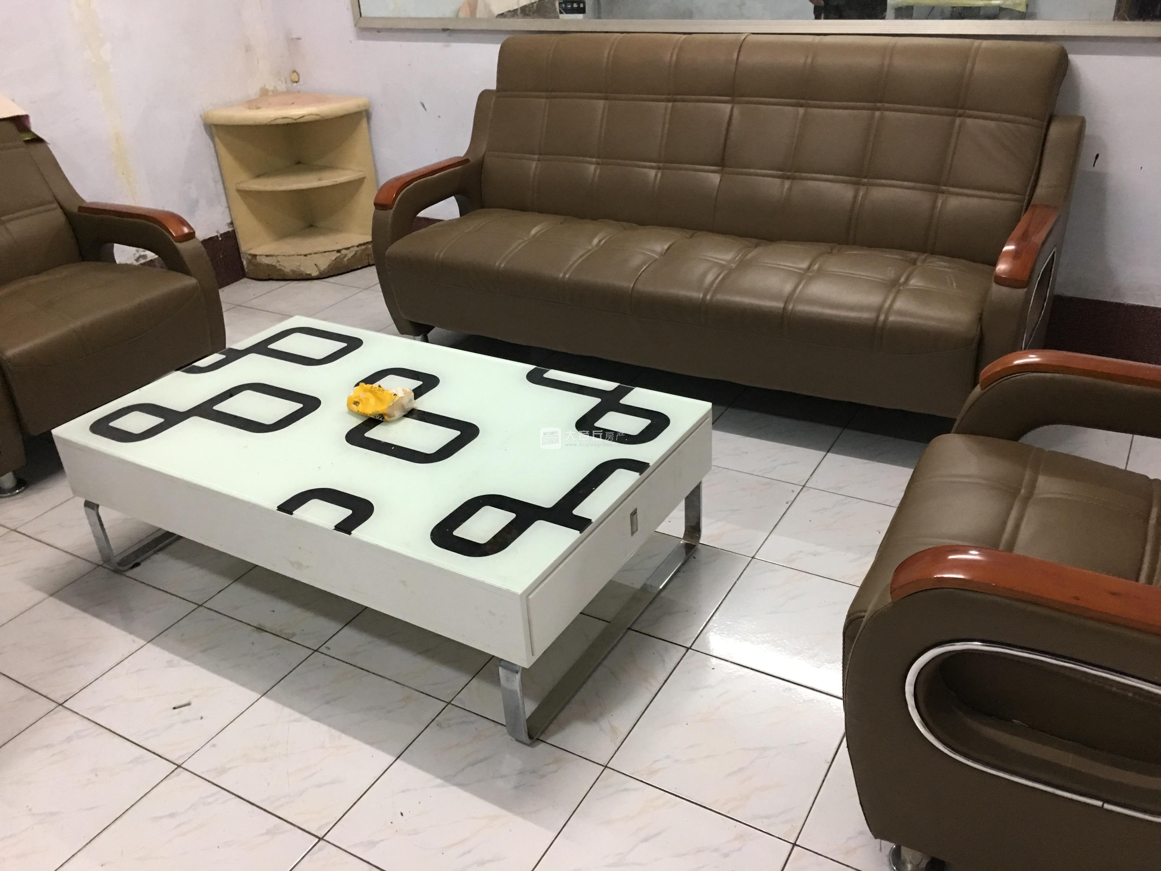 095422ib07711lqa1891i1.jpeg