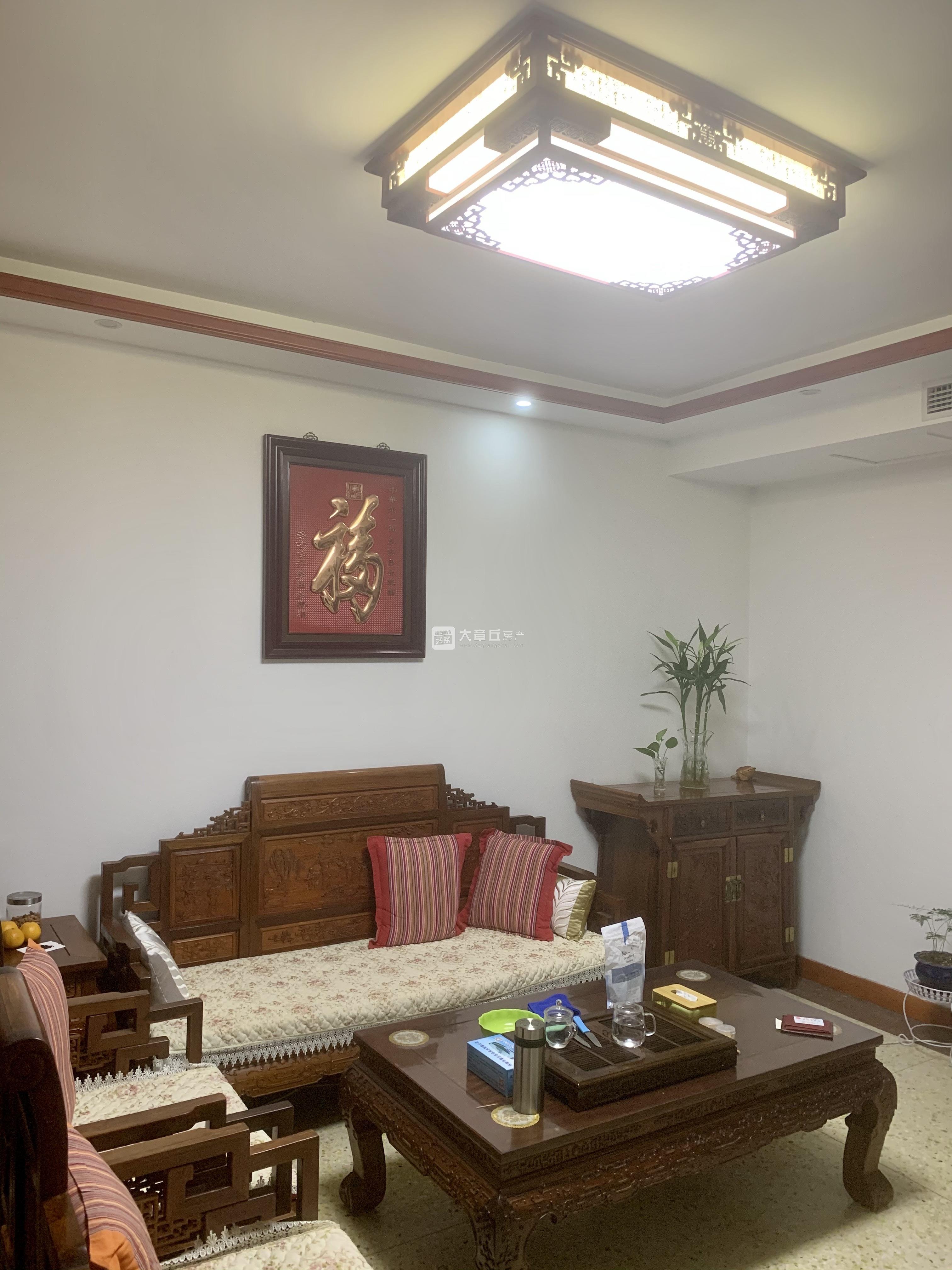 085257gaqt4cz54oa14tfn.jpg