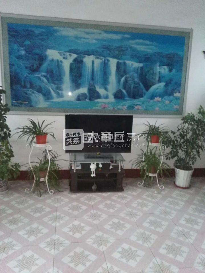 105255zd0ltaa02aluojxb.jpg