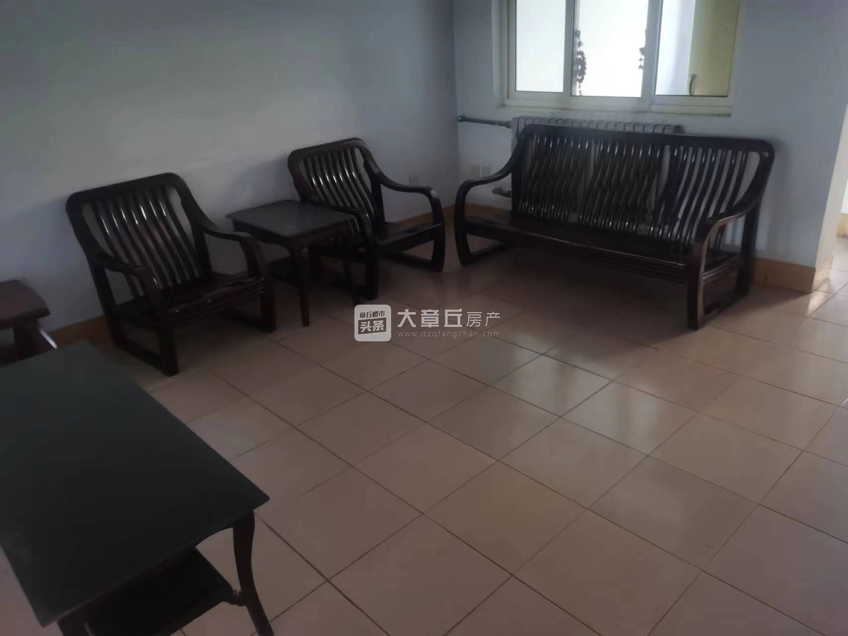 095628hcnvzt356s231bh7.jpeg