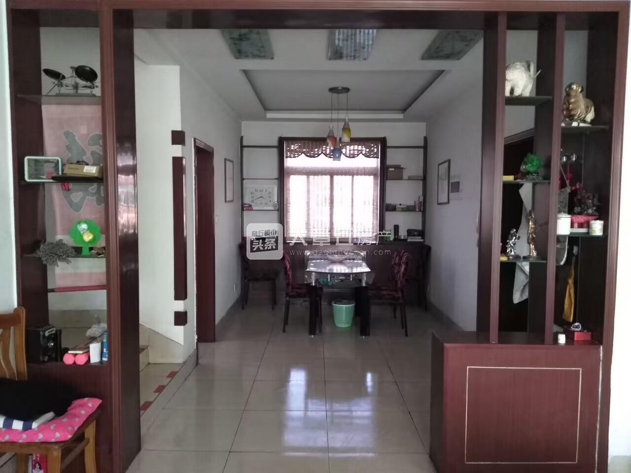 095913anjxyi0x2xw2p38y.jpg